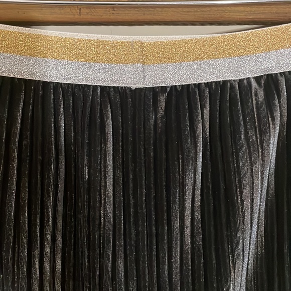 United Colors of Benetton Grey Velvet Pleated Skirt - Picture 8 of 12